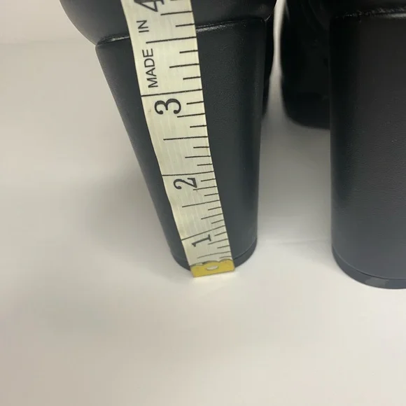 Naturalizer Black Heeled Boots with Sleek Design - Picture 8 of 9